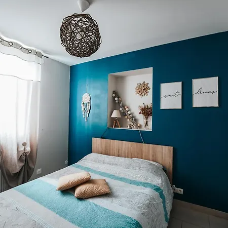 T3 Cosy Et Lumineux Avec Garage A 2 Pas Du Centre ! *