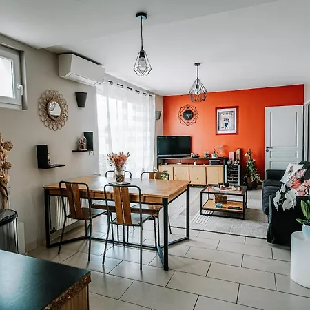 T3 Cosy Et Lumineux Avec Garage A 2 Pas Du Centre ! شقة نيم