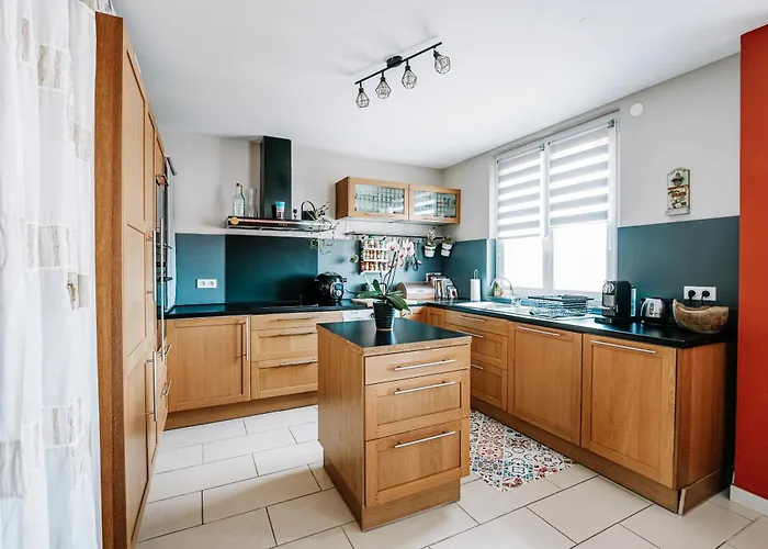 Apartment T3 Cosy Et Lumineux Avec Garage A 2 Pas Du Centre ! Nimes