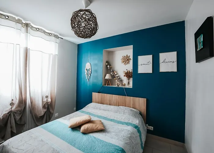 T3 Cosy Et Lumineux Avec Garage A 2 Pas Du Centre ! *